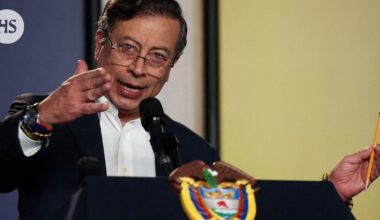 Yhdysvallat asettaa pakotteita Kolumbian presidentille