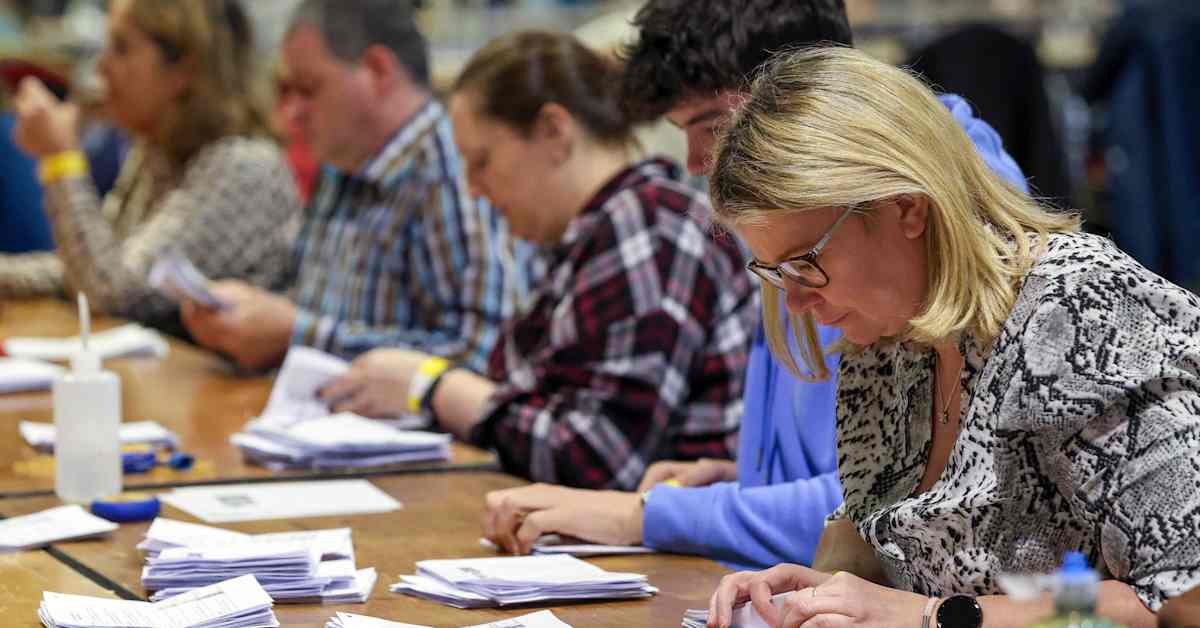 Vasemmistolainen Catherine Connolly on nousemassa Irlannin presidentiksi | Uutisia lyhyesti