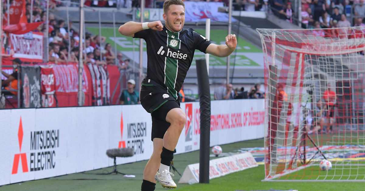 Benjamin Källman hätyytteli hattutemppua 2. Bundesliigassa | Urheilua lyhyesti