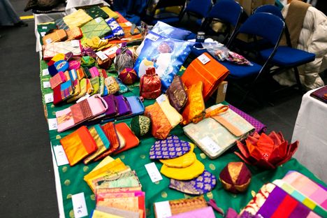 Espoon Metro Areenalla myytiin sunnuntaina paljon erilaisia tuotteita.