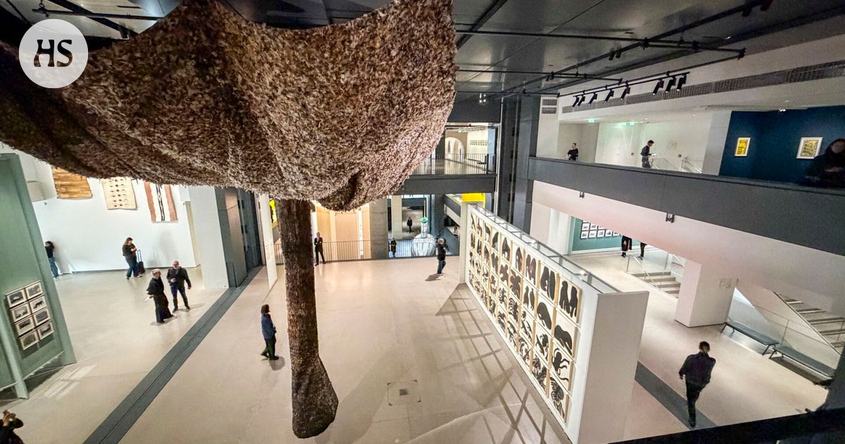 Fondation Cartier -nykytaidemuseo avautui yleisölle lauantaina Pariisissa Louvren vieressä