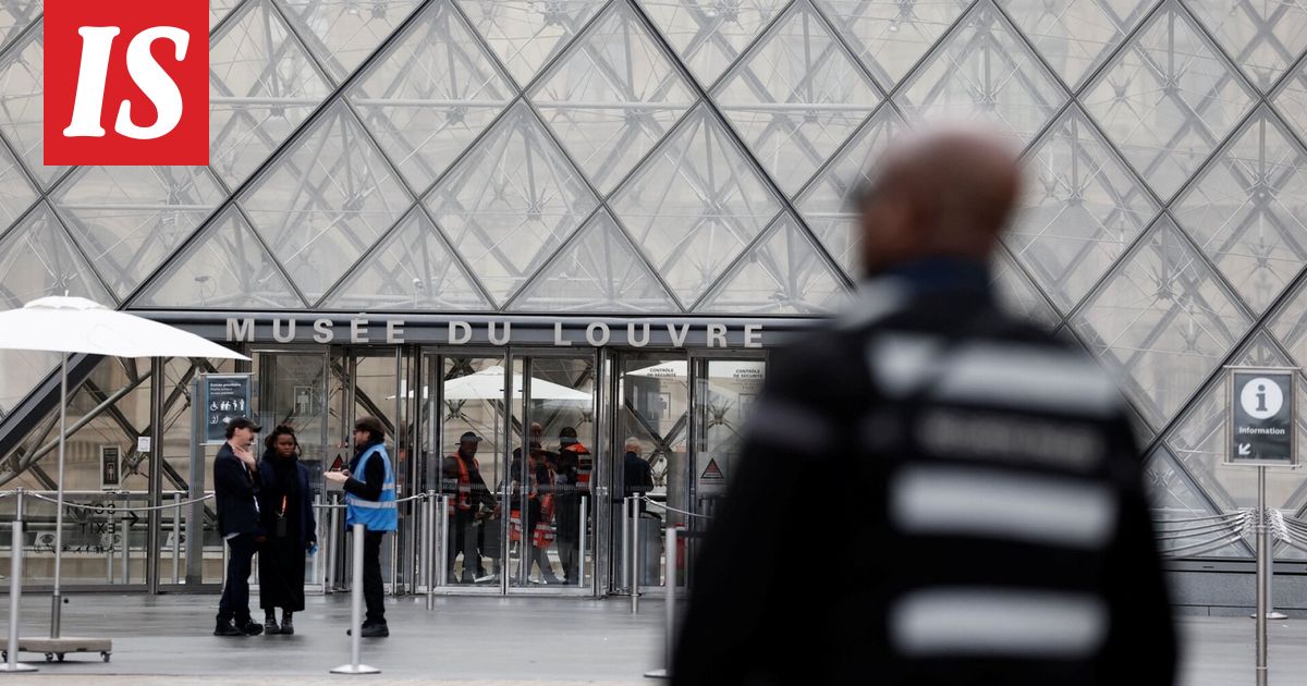 Louvren jalokiviä siirrettiin Ranskan keskuspankkiin