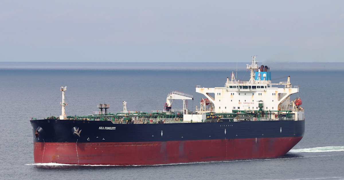 Media: Baltialaiset yritykset tankkaavat salaa Venäjän varjolaivaston aluksia | Ulkomaat