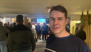 Viljelijät kriisikokouksessa Somerolla – sukutilan isäntä: ”Toivon, että lapsenikin voisivat viljellä maata Suomessa” | Varsinais-Suomi