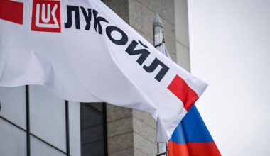Lukoil ilmoittaa aikovansa myydä kansainvälisiä omistuksiaan | Uutisia lyhyesti