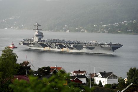 Yhdysvallat vie USS Gerald R. Ford -lentotukialuksen Karibianmerelle.