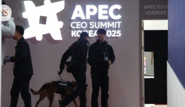 Pohjois-Korea esittelee ohjuksiaan, kun Trump on alueella