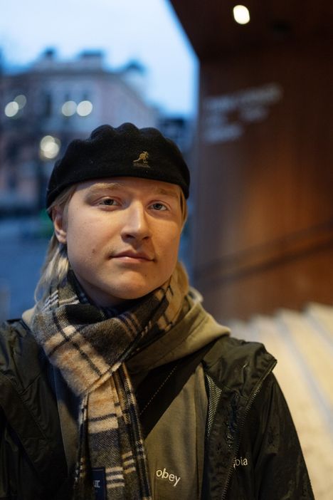 Jos matkaliput olisivat edullisempia, pummilla matkustavien määrä vähenisi, mikä parantaisi HSL:n taloutta, Lenni Linnaranta argumentoi.