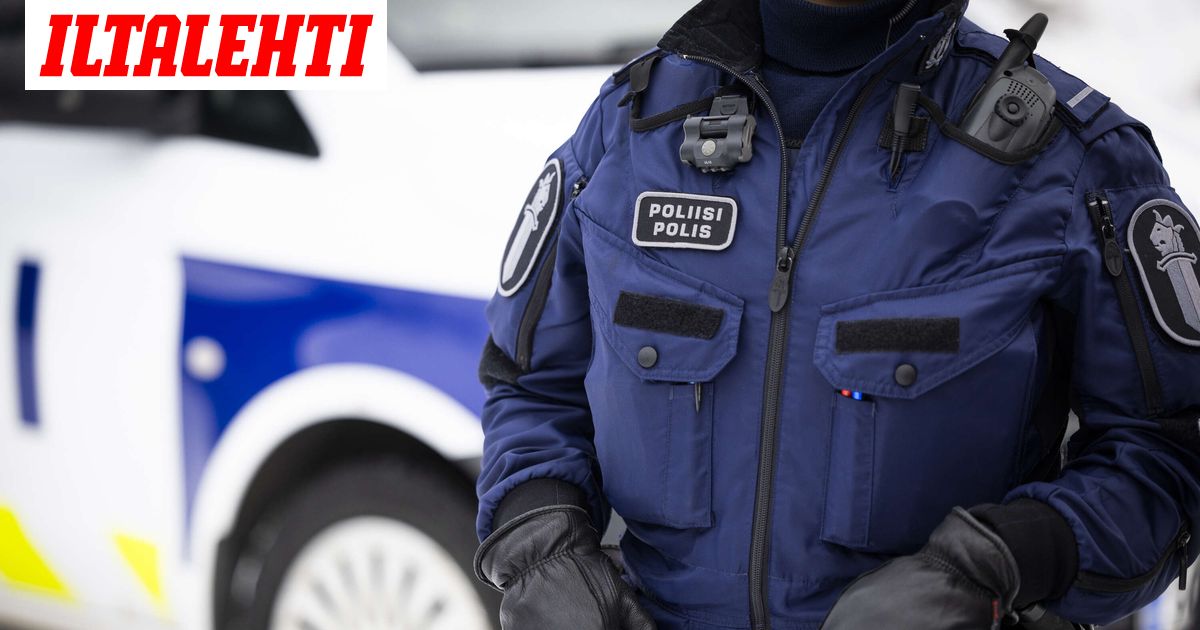 Tilanne päällä Rauman satamassa – Aluetta eristetään satojen metrien säteellä