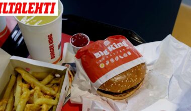 Palohälytys soi, kun teinitytöt jäivät jumiin espoolaiseen Burger Kingiin – Yhtiö pahoittelee