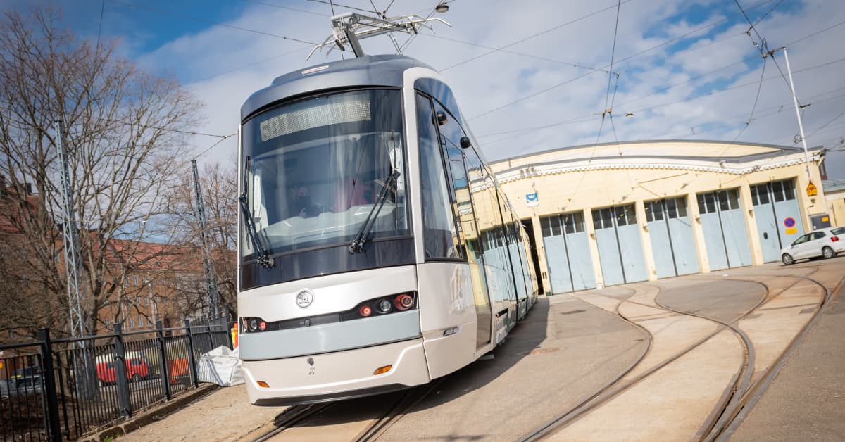 Škoda Transtech kiistää väitteet epäasiallisesta vaikuttamisesta ja kummastelee toimitusjohtajan jääväämisen aikataulua | Kotimaa