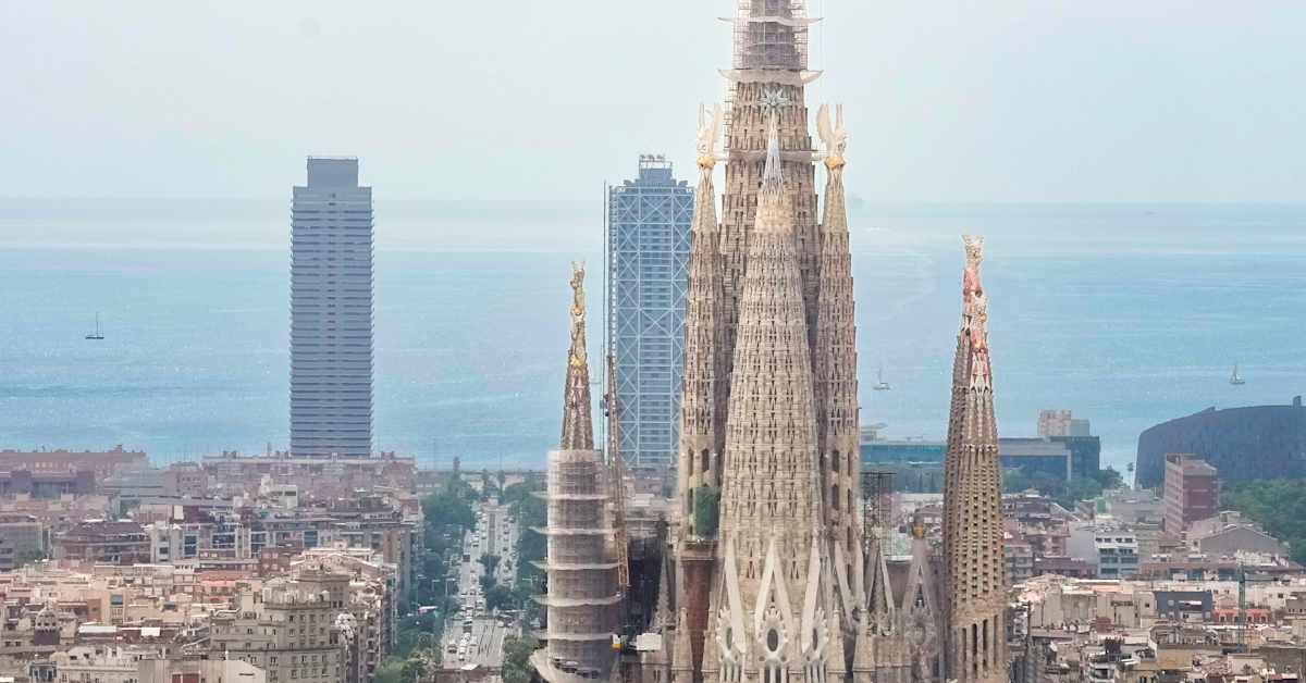 Sagrada Familia on nyt maailman korkein kirkko | Uutisia lyhyesti