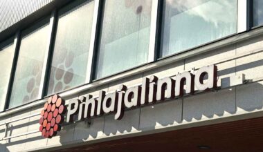 Pihlajalinnan muutos­neuvotteluiden tulos: 88 työtehtävää päättyy, 92 tehtävään olennaisia muutoksia | Kotimaa