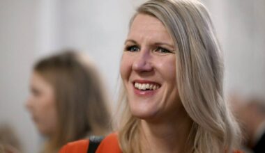 Suomesta kokoukseen osallistuu ympäristö- ja ilmastoministeri Sari Multala (kok.). LEHTIKUVA / Emmi Korhonen