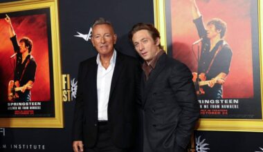 Muusikko Bruce Springsteeniä elämäkertaelokuvassa Springsteen: Deliver Me from Nowhere näyttelee Jeremy Allen White. LEHTIKUVA/AFP