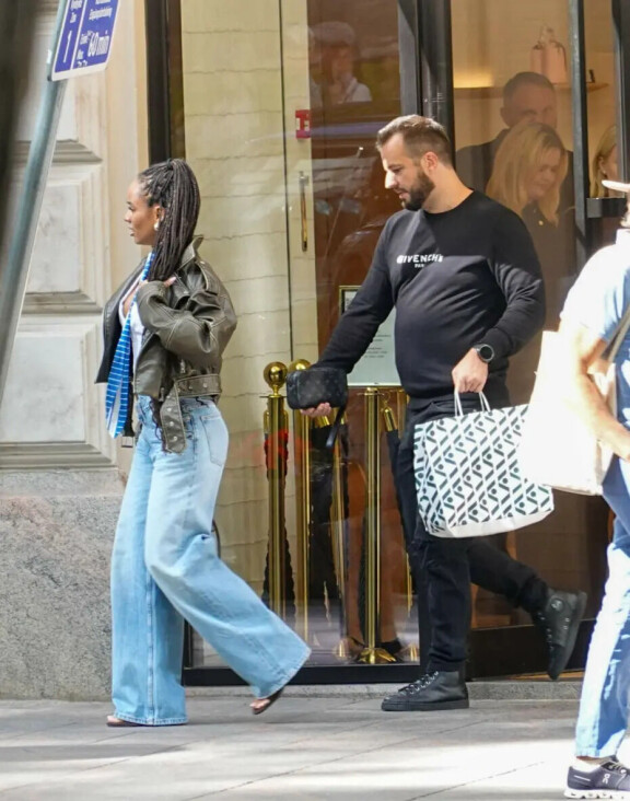 Tältä kyyhkyläiset näyttivät kesäisessä Helsingissä.