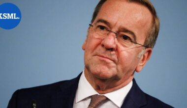 Saksan puolustusministeri varoittaa lankeamasta Putinin ansaan | Uutissuomalainen