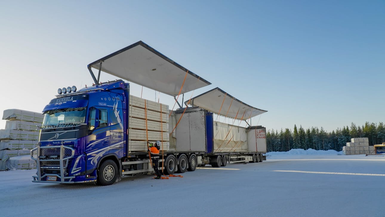 Kuusamolainen Jussi Kumpuvaara pääsee estradille heti toisen kauden ensimmäisessä jaksossa.