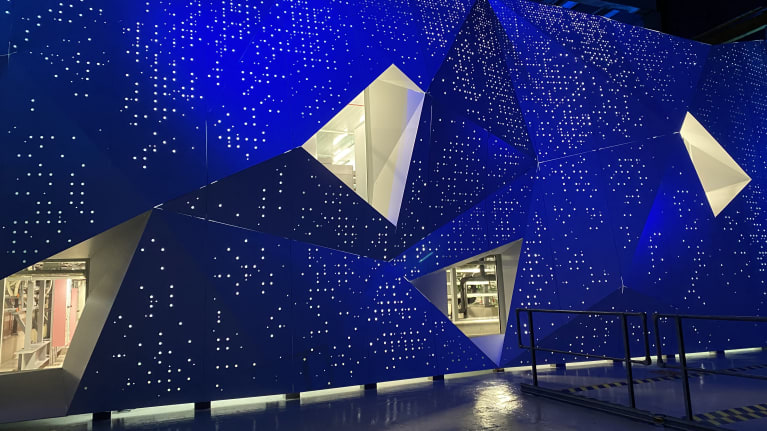 Supertietokone LUMI Kajaanissa.