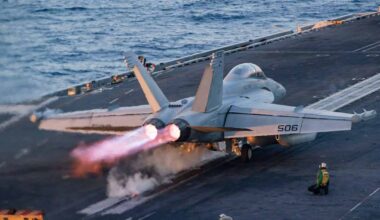 Yhdysvaltain hävittäjä ja sotilashelikopteri syöksyivät Etelä-Kiinan mereen | Uutisia lyhyesti