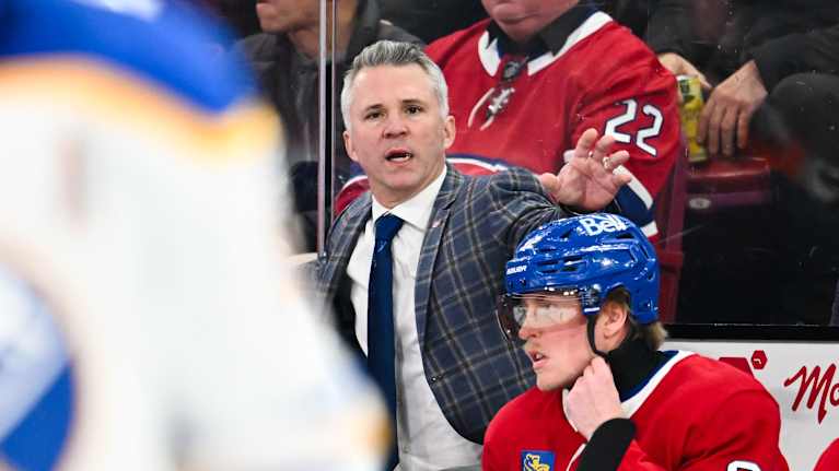 Martin St. Louis ja Patrik Laine maaliskuun 2025 alussa Buffaloa vastaan.