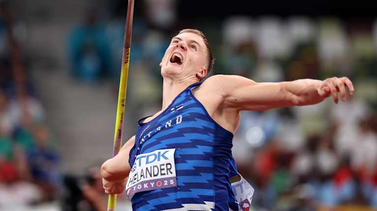 Oliver Helander miesten keihäskarsinnassa.