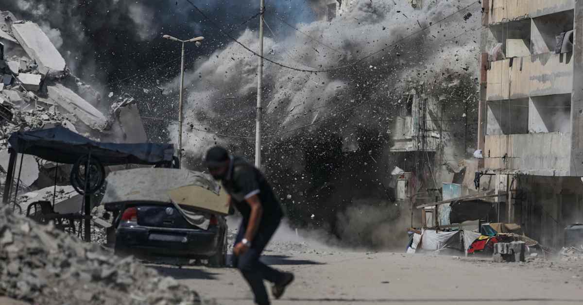 ”Ei meitä pelota”, sanoo Gazan avustuslaivueessa kohti israelilaisvankilaa matkaava Iida-Liina Häkkinen | Ulkomaat