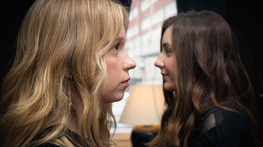 Laulajat EMMA & MATILDA,