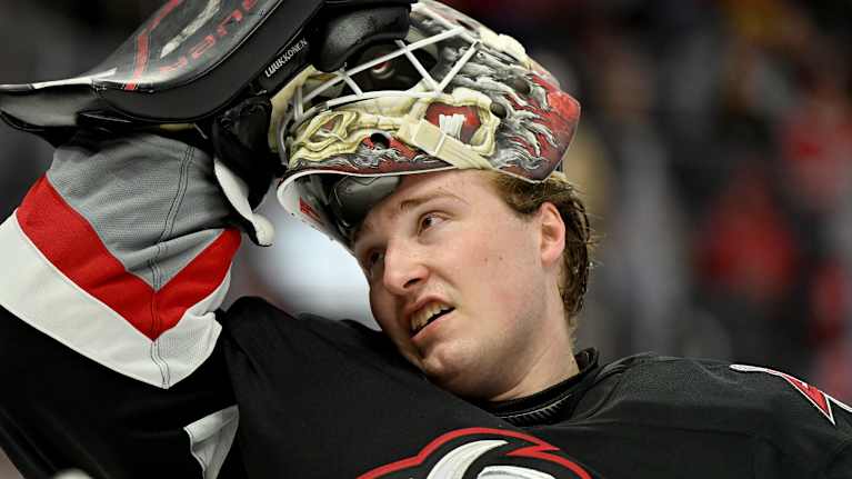 Buffalon maalivahti Ukko-Pekka Luukkonen.