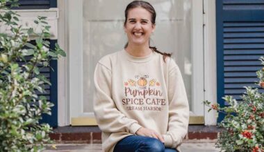 ”En olisi tässä haastattelussa, jos someyhteisöä ei olisi”, sanoo The Pumpkin Spice Café -kirjailija Laurie Gilmore | Kulttuuri