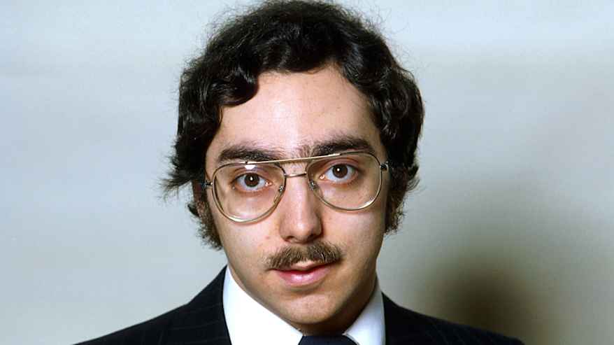 Henkilökuvassa Ben Zyskowicz.