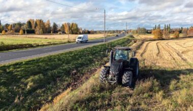 Valtatien varteen hylätty traktori sai auttajat liikkeelle – kauhavalaisyrittäjälle tulvii yhteydenottoja ja vertaistukea | Etelä-Pohjanmaa