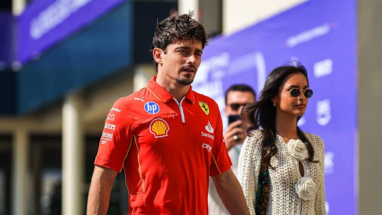 Charles Leclerc F1-varikolla.