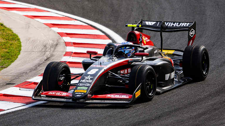 Tuukka Taponen kuvassa.