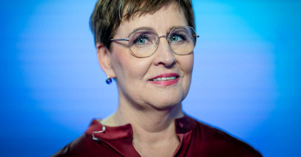 Näihin sanoihin Ylen ikoninen uutisankkuri Marjukka Havumäki päätti uransa | Uutisia lyhyesti