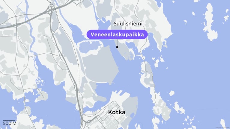Kuvassa on kartta Kotkan alueelta, joka näyttää veneenlaskupaikan sijainnin Suulisniemen alueella.