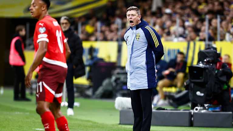 Ruotsin päävalmentaja Jon Dahl Tomasson.