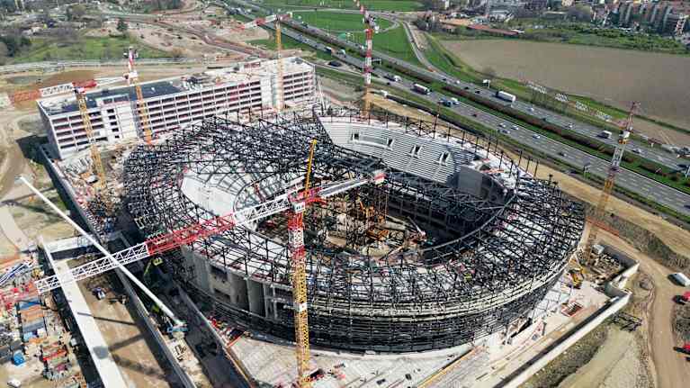 Santagiulia-jääkiekkoareenan rakennustyömaa maaliskuussa 2025.