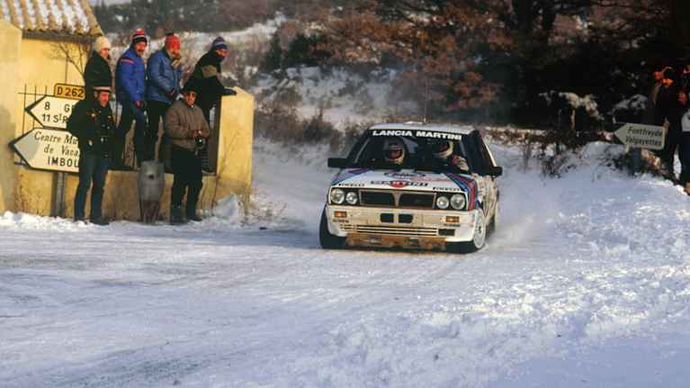 Juha Kankkunen ajaa Lancialla rallin MM-sarjassa vuonna 1987.
