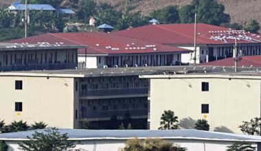 Myanmarissa takavarikoitiin Muskin Starlink-laitteistoa ratsiassa huijauskeskukseen - Yle