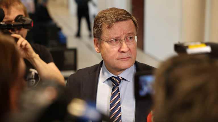 Kaarle Gummerus, Jens Ihleen asianajaja ennen Anneli Auerin seksuaalirikosjutun uutta käsittelyä. 