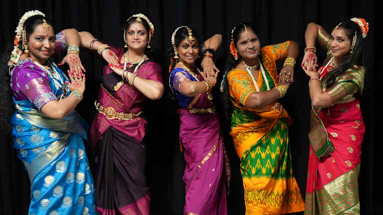 Hindujen Diwali-festivaalia Espoossa.