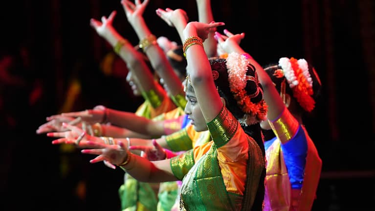 Hindujen Diwali-festivaalia Espoossa.