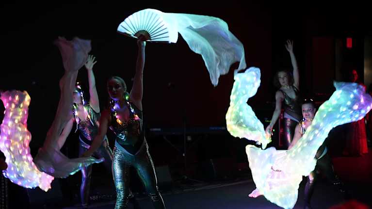 Hindujen Diwali-festivaalia Espoossa.