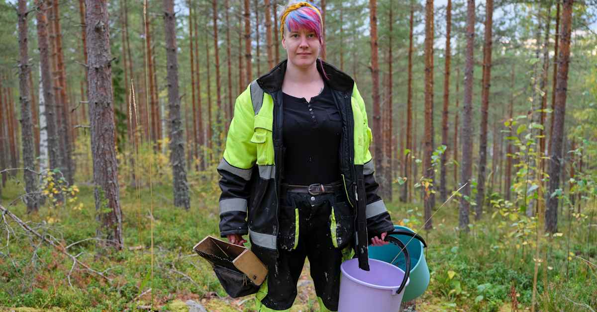 Vähävaraiset kyselevät nyt Facebookissa keikkatöitä – Veera Ruokojärvi tienasi 2 000 euroa marjanpoiminnalla | Kotimaa