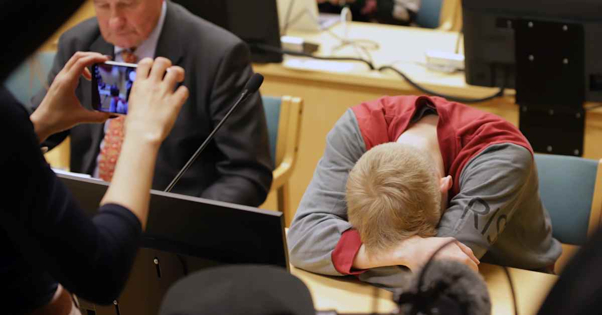 Syyttäjä: Mikkelin murhaepäilty yritti surmata taksikuskin keittiö­veitsellä Jyväskylässä – Yle seuraa käräjäoikeuden istuntoa | Kotimaa