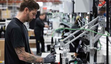 Historiallinen vuosi: ensimmäiset uudet paikalliset sopimukset on tehty, ja niissä on sovittu esimerkiksi ruokatauoista | Talous