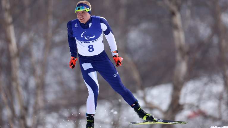 Inkki Inola 12,5 kilometrin kisassa Pekingin paralympialaisissa.