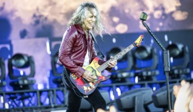 "Kun Lemmy avasi suunsa, mieleni räjähti" - Metallican Kirk Hammett nimeää Motörheadin parhaan biisin