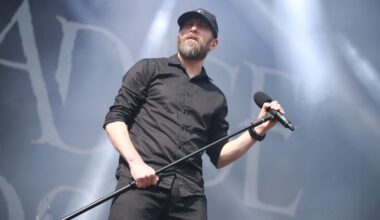 "Oksentelin taukoamatta" - Paradise Lost -solistille palautuu yhteiskiertueesta Ozzyn kanssa mieleen vähemmän mukavia muistoja